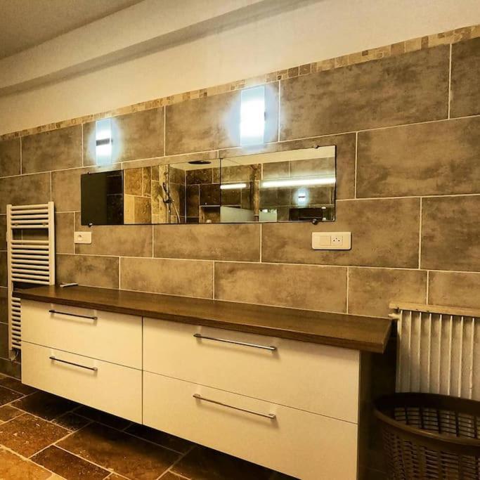 Charmant Rez De Villa Climatise Renove, 90M2 Avec Parking Cassis Esterno foto