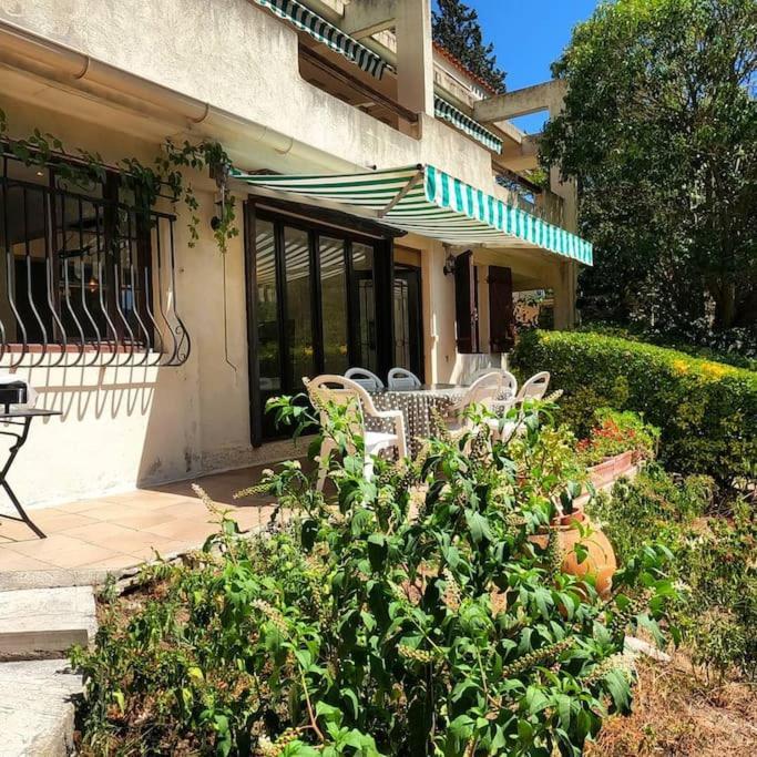 Charmant Rez De Villa Climatise Renove, 90M2 Avec Parking Cassis Esterno foto