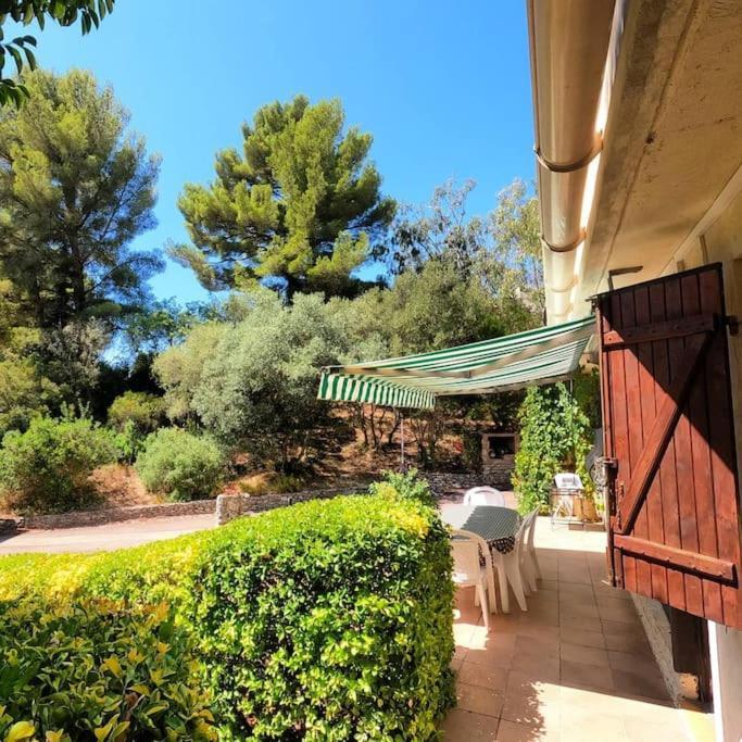 Charmant Rez De Villa Climatise Renove, 90M2 Avec Parking Cassis Esterno foto