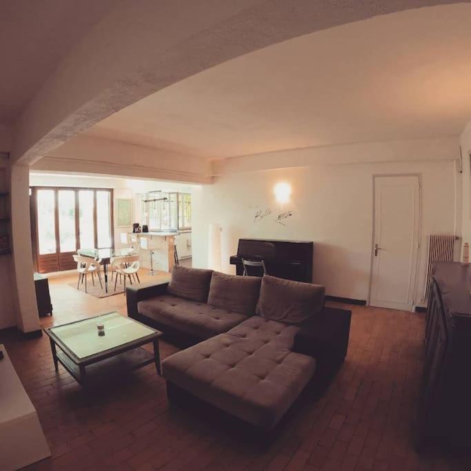 Charmant Rez De Villa Climatise Renove, 90M2 Avec Parking Cassis Esterno foto