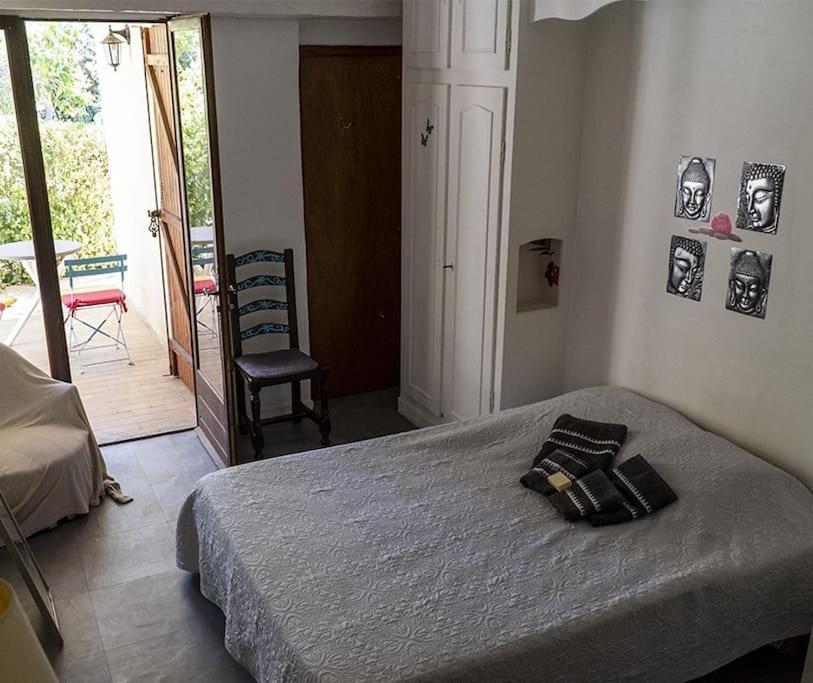 Charmant Rez De Villa Climatise Renove, 90M2 Avec Parking Cassis Esterno foto